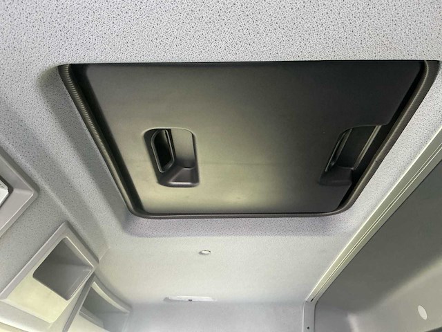 Mercedes-benz - 2020 - 967pkx2 - vrachtwagen - afbeelding 41 van  55