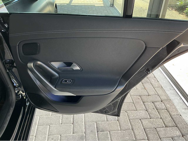 Mercedes-benz - 2020 - cla-klasse shooting brake - 200 bns sol. luxury - marge auto - afbeelding 19 van  39