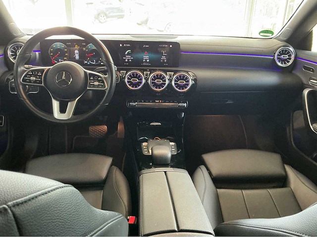 Mercedes-benz - 2020 - cla-klasse shooting brake - 200 bns sol. luxury - marge auto - afbeelding 24 van  39