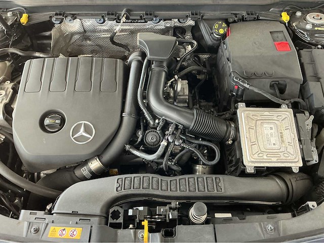 Mercedes-benz - 2020 - cla-klasse shooting brake - 200 bns sol. luxury - marge auto - afbeelding 33 van  39