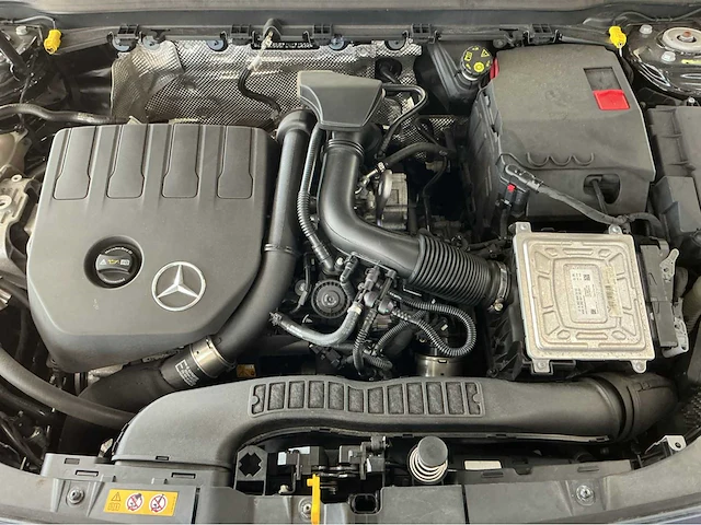 Mercedes-benz - 2020 - cla-klasse shooting brake - 200 bns sol. luxury - marge auto - afbeelding 33 van  39