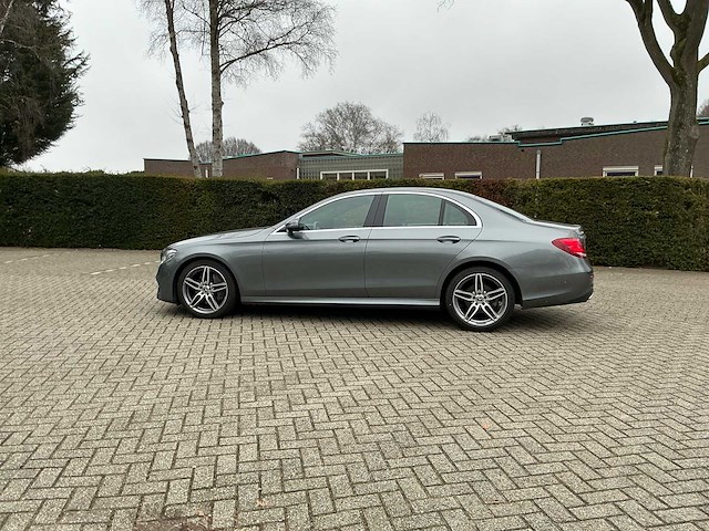 Mercedes-benz - 2020 - e-klasse - 220 d bns sol. - personenauto - afbeelding 23 van  29