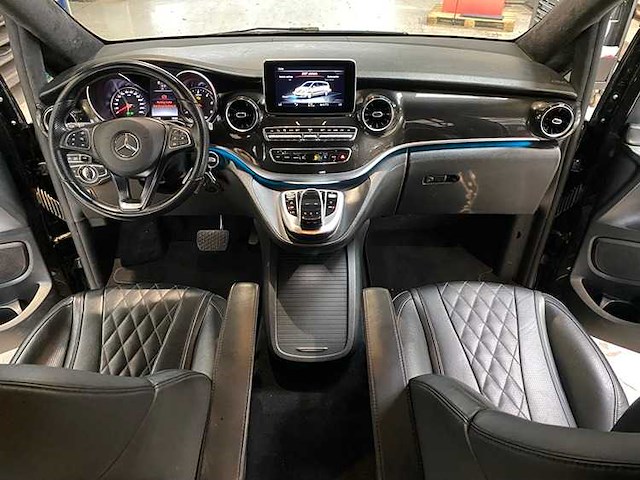 Mercedes-benz - 2020 - v300d xxl avantgarde, zenzati vip limo ombouw - personenauto - afbeelding 2 van  20