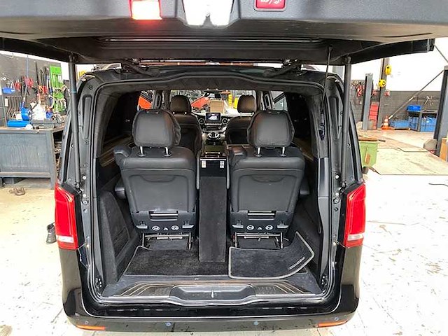 Mercedes-benz - 2020 - v300d xxl avantgarde, zenzati vip limo ombouw - personenauto - afbeelding 6 van  20