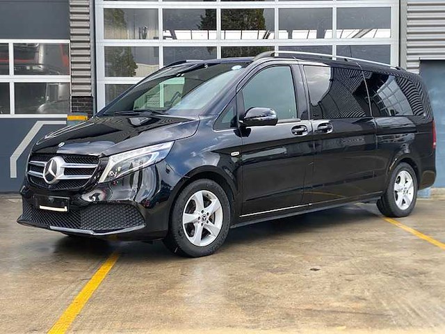 Mercedes-benz - 2020 - v300d xxl avantgarde, zenzati vip limo ombouw - personenauto - afbeelding 1 van  20