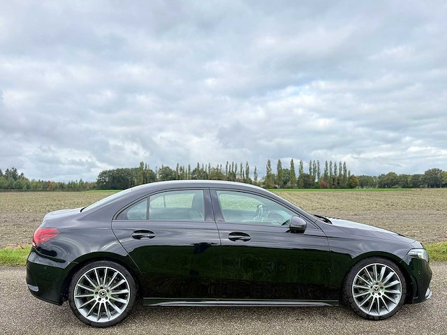 Mercedes-benz - 2021 - a-klasse - 200 d amg line - p-165-dk - afbeelding 8 van  13