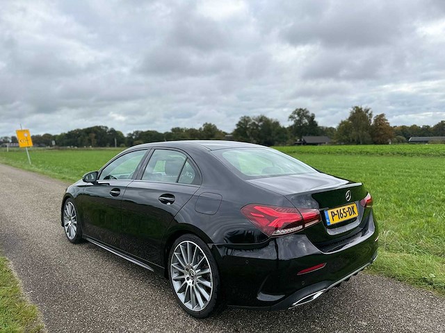 Mercedes-benz - 2021 - a-klasse - 200 d amg line - p-165-dk - afbeelding 3 van  5