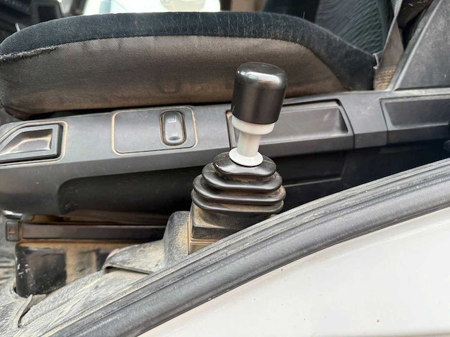 Mercedes-benz - 2021 - arocs 4145 - vrachtwagen - afbeelding 2 van  23