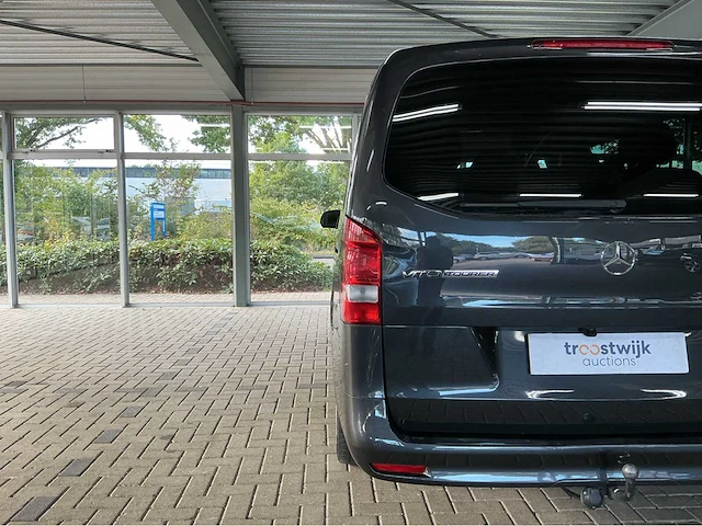 Mercedes-benz - 2021 - vito tourer - 114 cdi select lang - 9 persoons dubbelen schuifdeuren - afbeelding 4 van  44