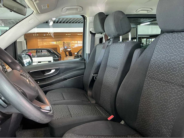 Mercedes-benz - 2021 - vito tourer - 114 cdi select lang - 9 persoons dubbelen schuifdeuren - afbeelding 16 van  44