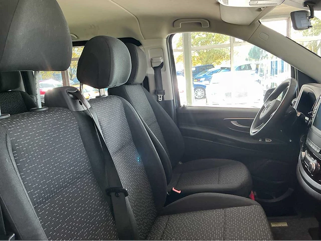 Mercedes-benz - 2021 - vito tourer - 114 cdi select lang - 9 persoons dubbelen schuifdeuren - afbeelding 19 van  44