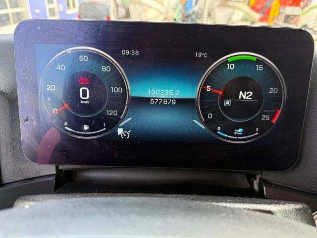 Mercedes-benz - 2022 - 1851 - vrachtwagen - afbeelding 14 van  23