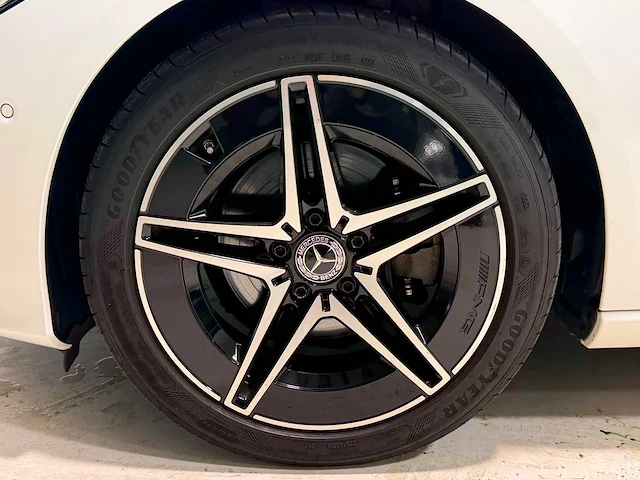 Mercedes-benz - 2022 - c-klasse - 180 amg line - automaat - personenauto - afbeelding 14 van  21