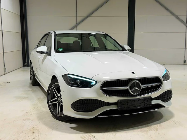 Mercedes-benz - 2022 - c-klasse - 180 amg line - automaat - personenauto - afbeelding 19 van  21
