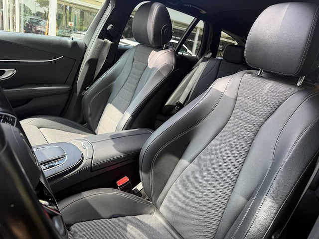Mercedes-benz - 2022 - e-klasse estate - 300 e excl. l. - personenauto - afbeelding 5 van  30