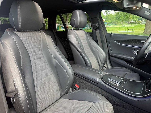Mercedes-benz - 2022 - e-klasse estate - 300 e excl. l. - personenauto - afbeelding 6 van  30