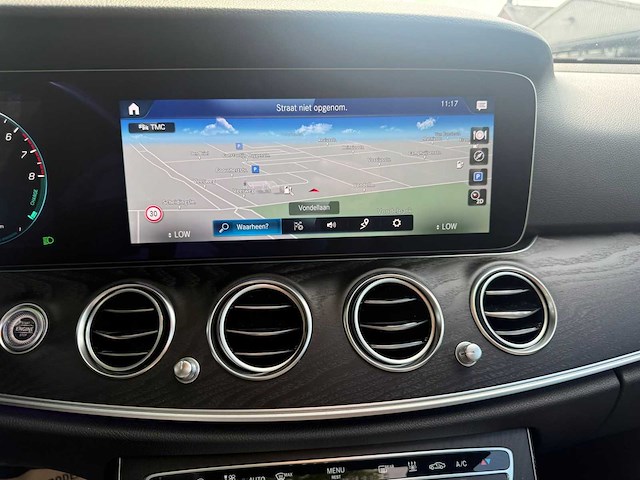 Mercedes-benz - 2022 - e-klasse estate - 300 e excl. l. - personenauto - afbeelding 14 van  30