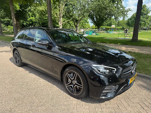 Mercedes-benz - 2022 - e-klasse estate - 300 e excl. l. - personenauto - afbeelding 12 van  30