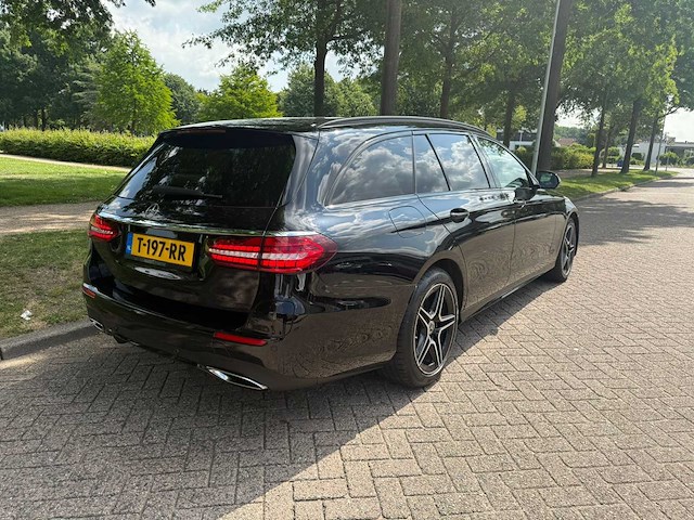 Mercedes-benz - 2022 - e-klasse estate - 300 e excl. l. - personenauto - afbeelding 25 van  30