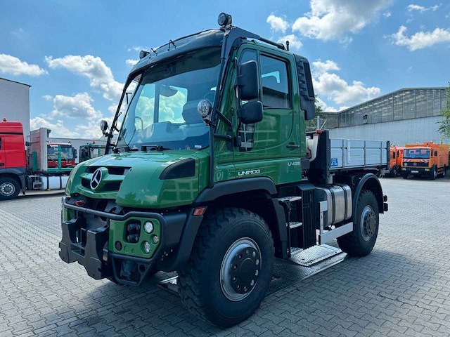 Mercedes-benz - 2022 - unimog 435 - vrachtwagen - afbeelding 1 van  30