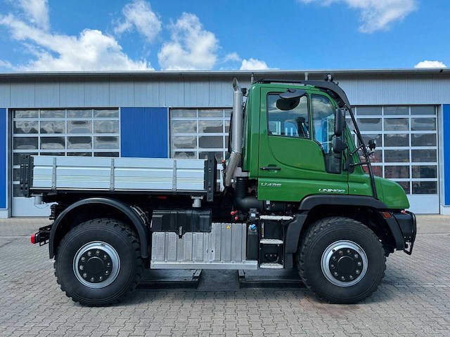 Mercedes-benz - 2022 - unimog 435 - vrachtwagen - afbeelding 13 van  18