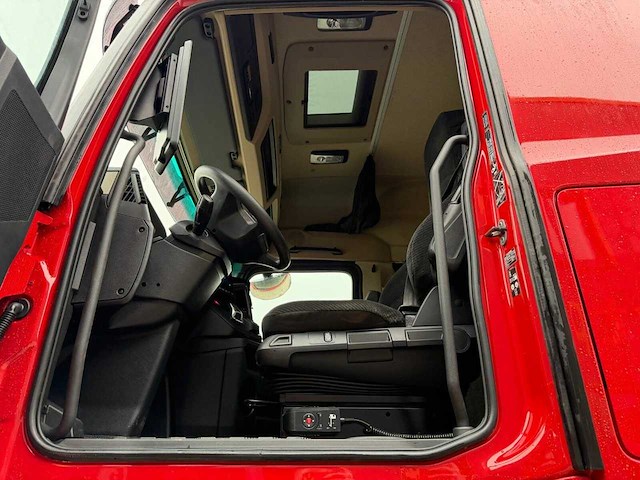 Mercedes-benz - 2023 - actros - vrachtwagen - afbeelding 12 van  13