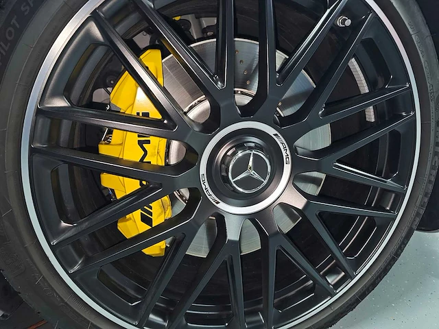 Mercedes-benz - 2023 - sl 63 amg - 4matic+ - personenauto - afbeelding 7 van  36