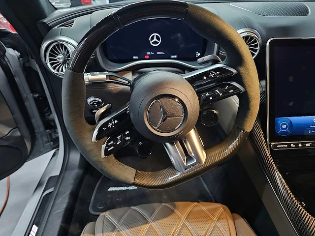 Mercedes-benz - 2023 - sl 63 amg 4matic+ - 1ste eigenaar - nederlands geleverd - afbeelding 8 van  42