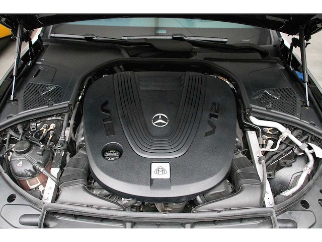 Mercedes benz - 2024 - maybach - s680 - personenauto - afbeelding 23 van  37