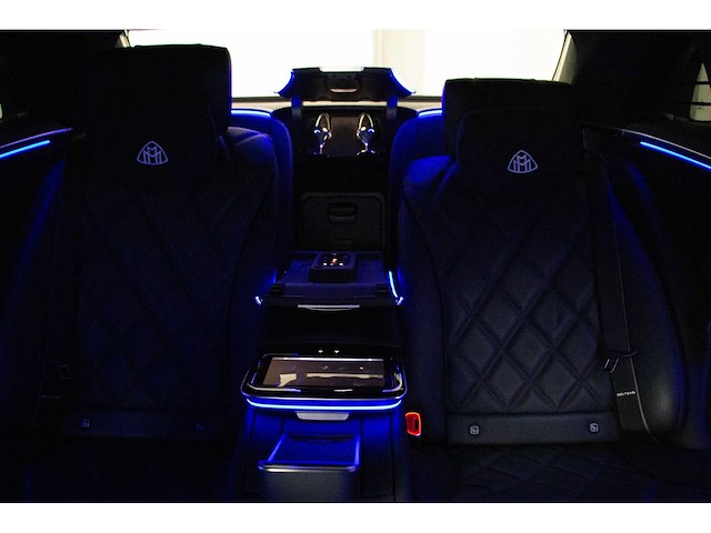 Mercedes benz - 2024 - maybach - s680 - personenauto - afbeelding 36 van  37