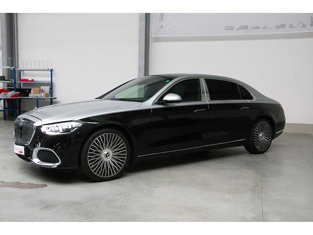 Mercedes benz - 2024 - maybach - s680 - personenauto - afbeelding 6 van  37