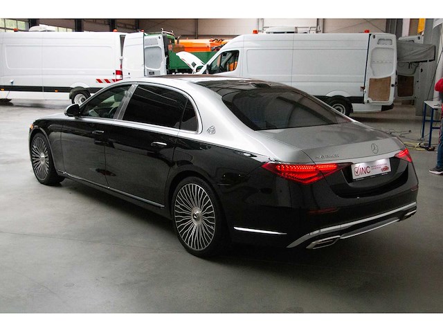 Mercedes benz - 2024 - maybach - s680 - personenauto - afbeelding 7 van  37