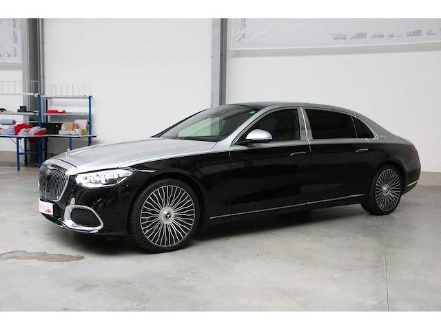 Mercedes benz - 2024 - maybach - s680 - personenauto - afbeelding 9 van  37