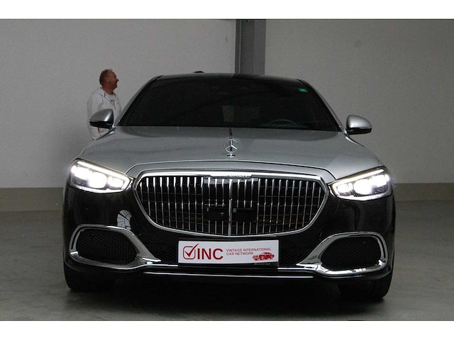 Mercedes benz - 2024 - maybach - s680 - personenauto - afbeelding 37 van  37