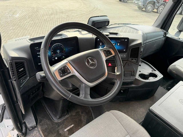 Mercedes-benz - 2025 - arocs - vrachtwagen - afbeelding 2 van  32