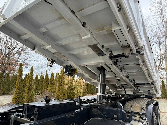 Mercedes-benz - 2025 - arocs - vrachtwagen - afbeelding 5 van  32