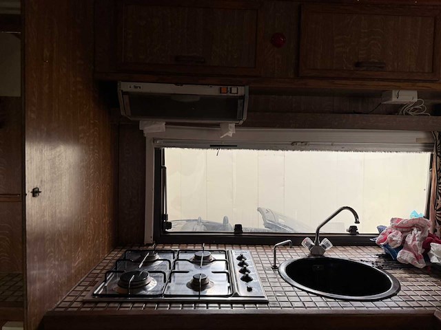 Mercedes-benz - 207 d - camper - 1977 - afbeelding 9 van  26