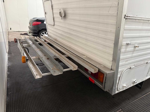 Mercedes-benz - 207 d - camper - 1977 - afbeelding 15 van  26