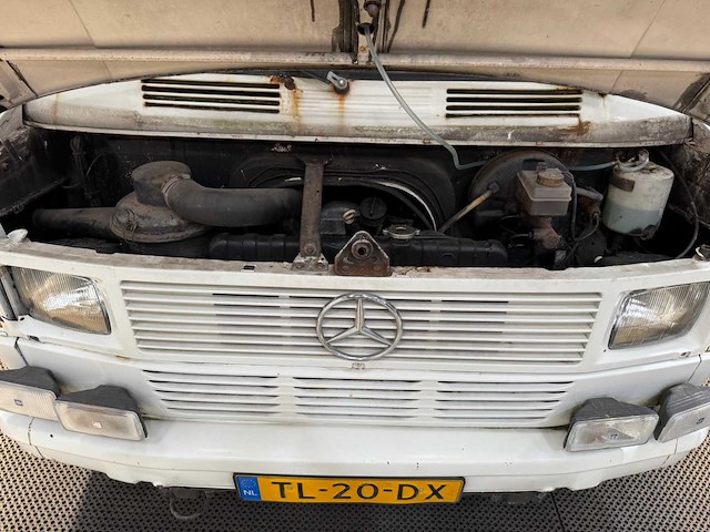 Mercedes-benz - 207 d - camper - 1977 - afbeelding 19 van  26