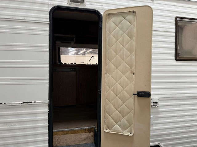 Mercedes-benz - 207 d - camper - 1977 - afbeelding 20 van  26