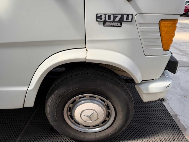 Mercedes-benz - 207 d - camper - 1977 - afbeelding 23 van  26