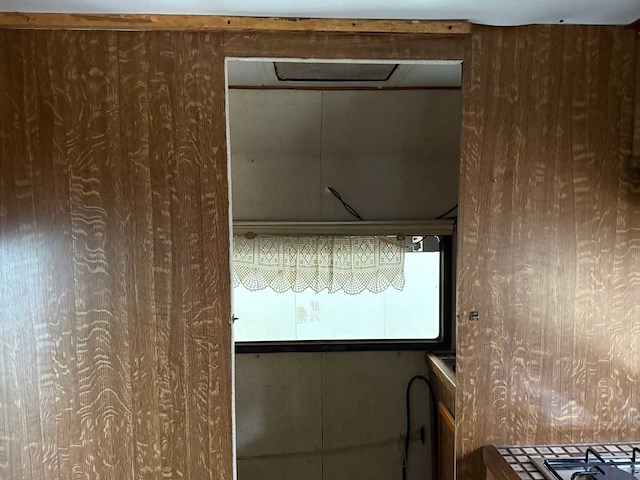 Mercedes-benz - 207 d - camper - 1977 - afbeelding 24 van  35