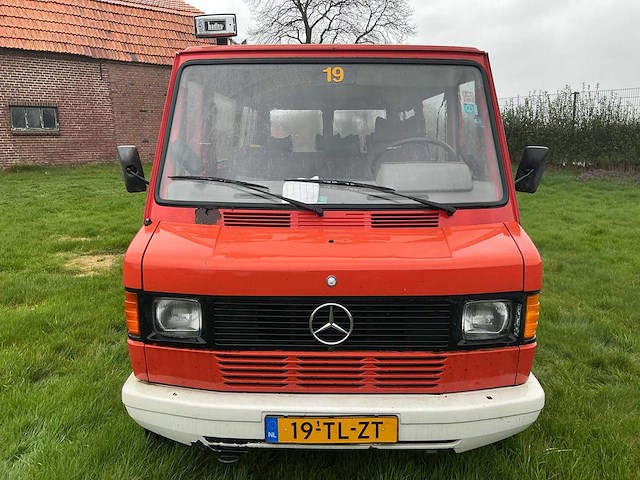 Mercedes-benz - 208 - bedrijfswagen / brandweerwagen - afbeelding 12 van  29