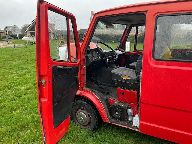 Mercedes-benz - 208 - bedrijfswagen / brandweerwagen - afbeelding 2 van  22