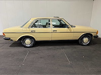 Mercedes-benz - 230 - 200-280 (w123) oldtimer - 1979 - afbeelding 27 van  32