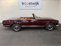 Mercedes-benz - 230 sl - pagode - cabriolet - oldtimer - 1964 - afbeelding 16 van  37
