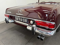 Mercedes-benz - 230 sl - pagode - cabriolet - oldtimer - 1964 - afbeelding 24 van  37