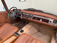 Mercedes-benz - 230 sl - pagode - cabriolet - oldtimer - 1964 - afbeelding 9 van  37