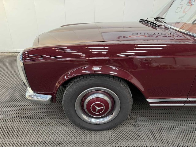 Mercedes-benz - 230 sl - pagode - cabriolet - oldtimer - 1964 - afbeelding 10 van  37