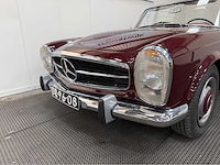 Mercedes-benz - 230 sl - pagode - cabriolet - oldtimer - 1964 - afbeelding 11 van  37